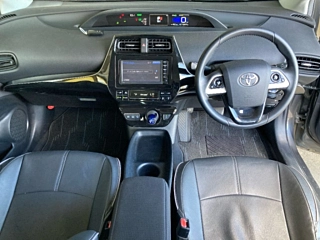 TOYOTA PRIUS 2016