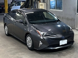 TOYOTA PRIUS 2016