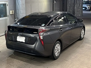 TOYOTA PRIUS 2016