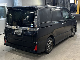 TOYOTA VOXY 2016