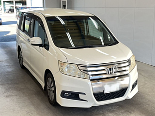 HONDA STEP WAGON 2011