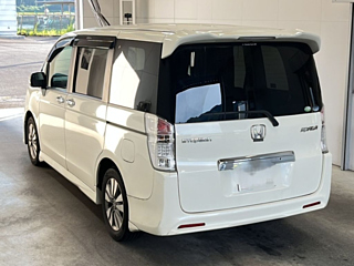HONDA STEP WAGON 2011
