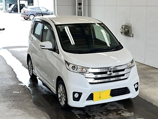 NISSAN DAYZ 2015