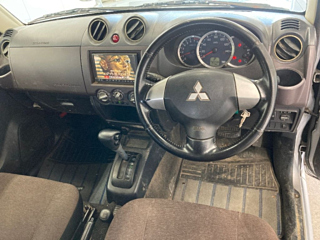 MITSUBISHI PAJERO MINI 2011