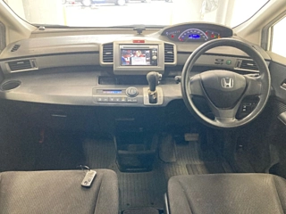 HONDA FREED 2012