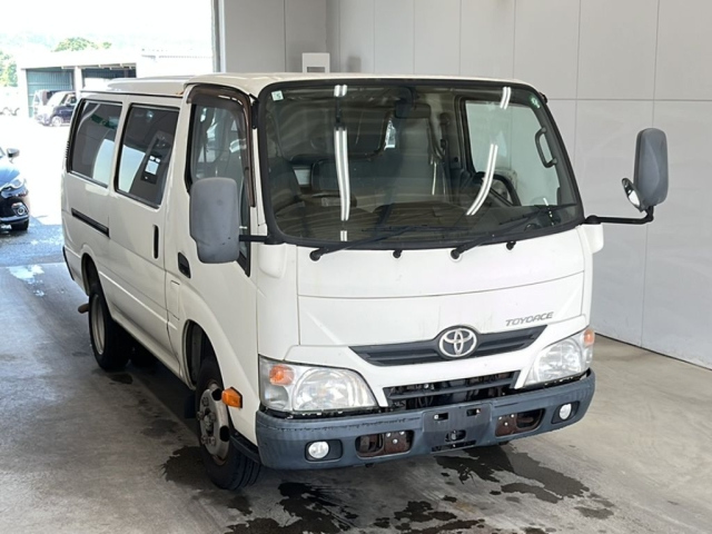 TOYOTA TOYOACE 2016