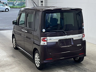 DAIHATSU TANTO 2010
