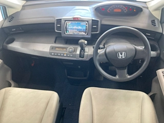 HONDA FREED 2010