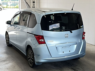 HONDA FREED 2010