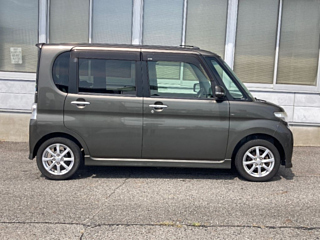 DAIHATSU TANTO 2012