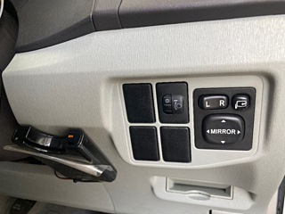 TOYOTA PRIUS 2011
