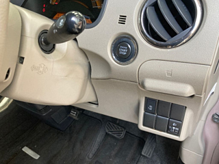 NISSAN ROOX 2011
