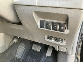 TOYOTA PRIUS ALPHA 2013