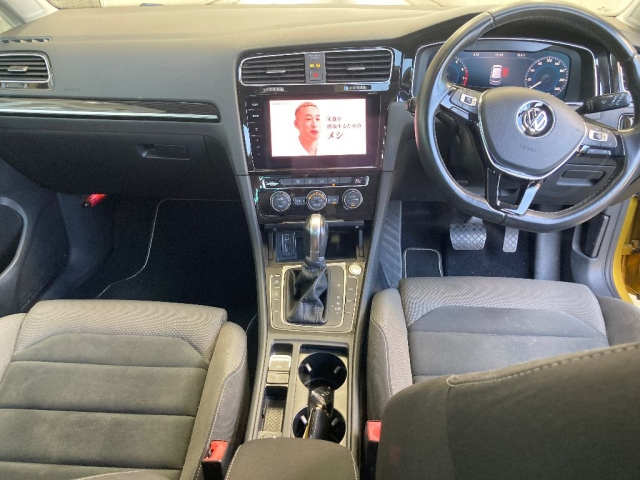 VOLKSWAGEN GOLF 2017