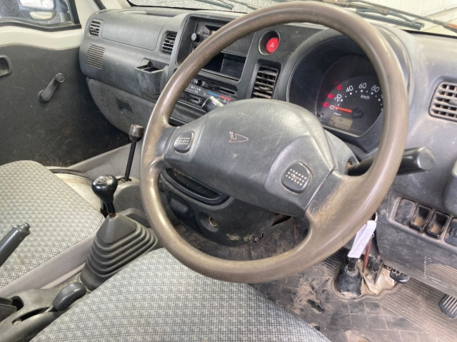 DAIHATSU HIJET TRUCK 2011