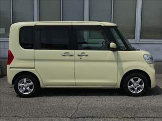 DAIHATSU TANTO 2015