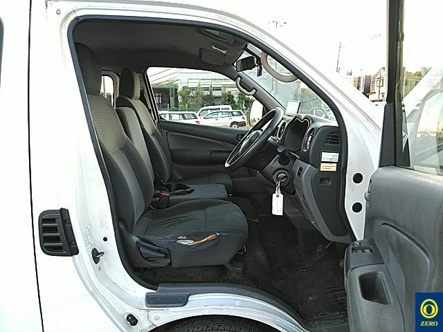 NISSAN CARAVAN VAN 2015