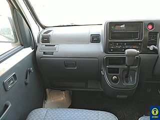 DAIHATSU HIJET VAN 2011