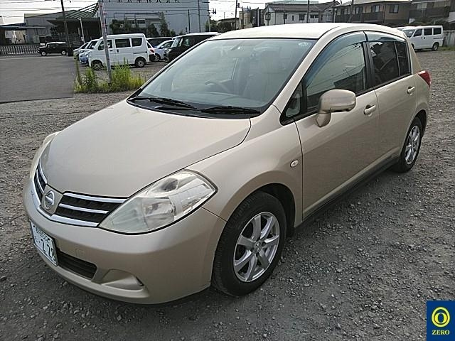NISSAN TIIDA 2009