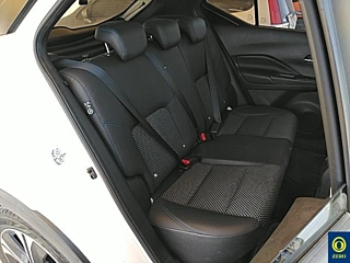 NISSAN KIX 2021