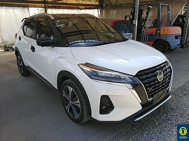 NISSAN KIX 2021