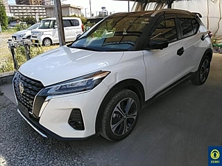 NISSAN KIX 2021