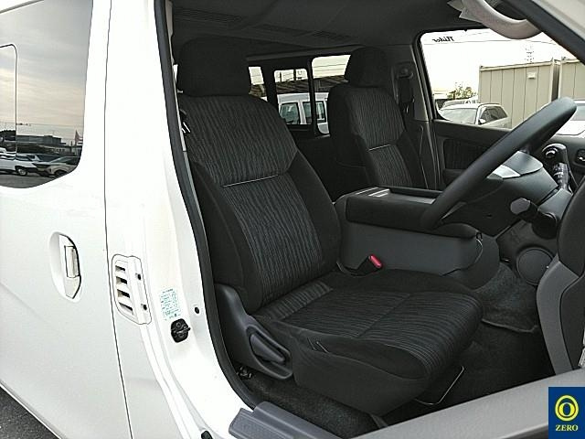 NISSAN CARAVAN VAN 2018