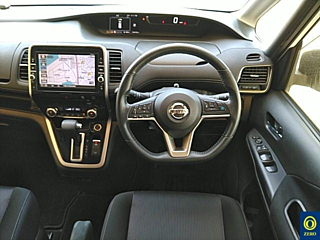 NISSAN SERENA 2017