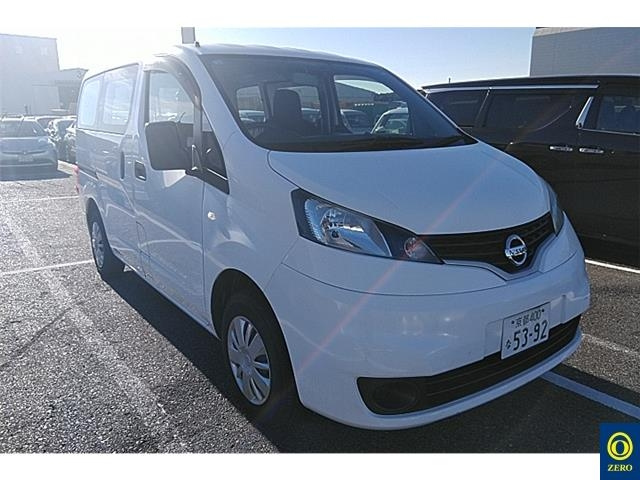 NISSAN NV200 2013