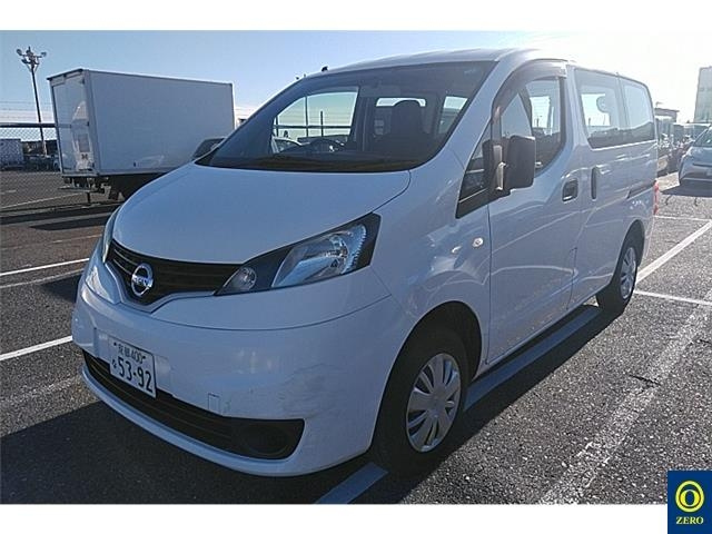 NISSAN NV200 2013