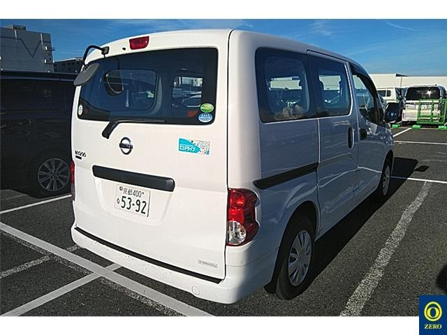 NISSAN NV200 2013