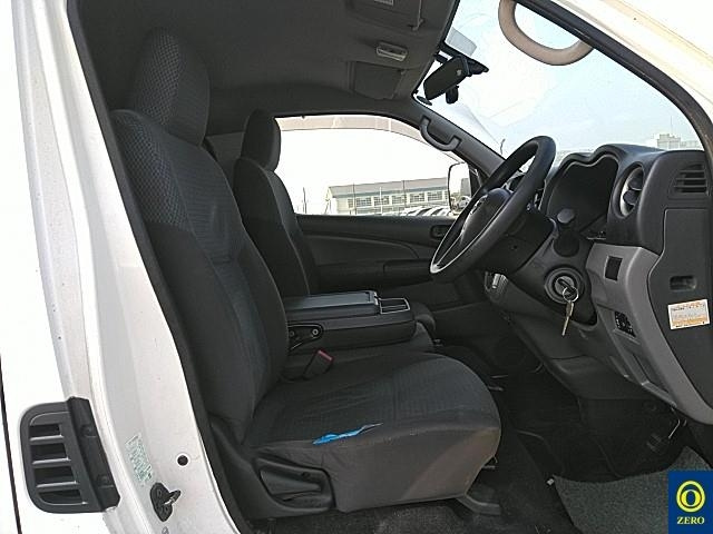NISSAN CARAVAN VAN 2015