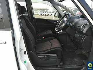 NISSAN SERENA 2015