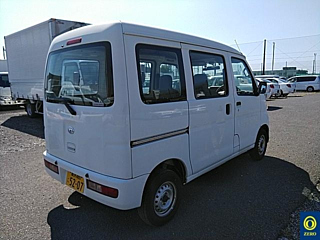 DAIHATSU HIJET VAN 2011