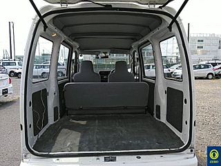 DAIHATSU HIJET VAN 2011