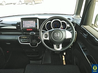 HONDA N BOX 2015