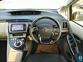TOYOTA PRIUS 2013
