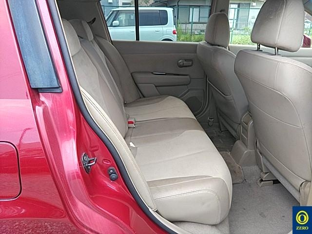 NISSAN TIIDA 2008