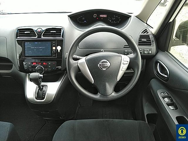 NISSAN SERENA 2014