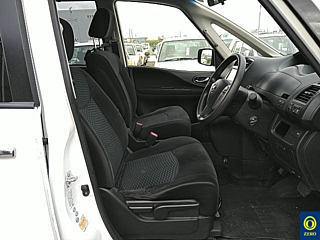 NISSAN SERENA 2014