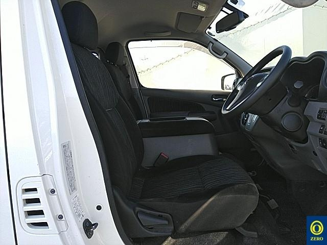 NISSAN CARAVAN VAN 2020