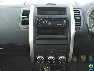 NISSAN X-TRAIL 2012