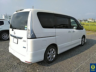 NISSAN SERENA 2013