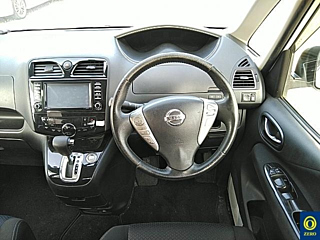 NISSAN SERENA 2013