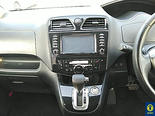 NISSAN SERENA 2013