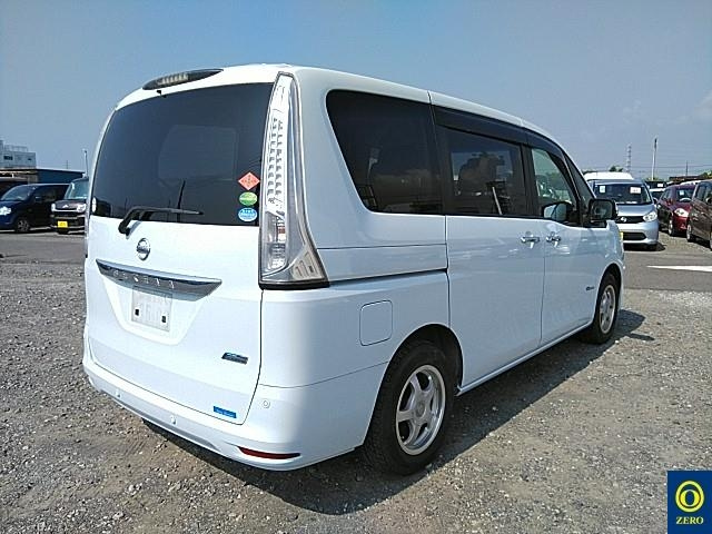 NISSAN SERENA 2014