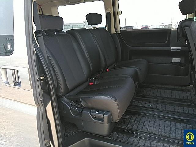 NISSAN ELGRAND 2009