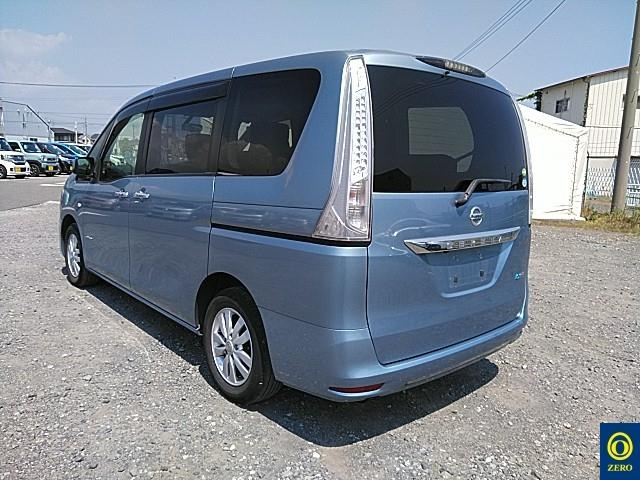 NISSAN SERENA 2012