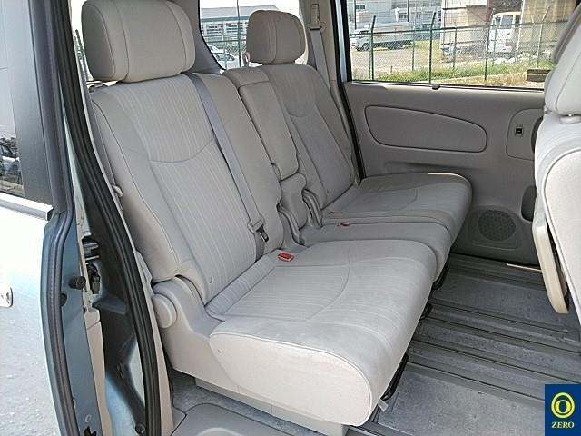 NISSAN SERENA 2012