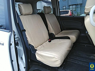 NISSAN SERENA 2010